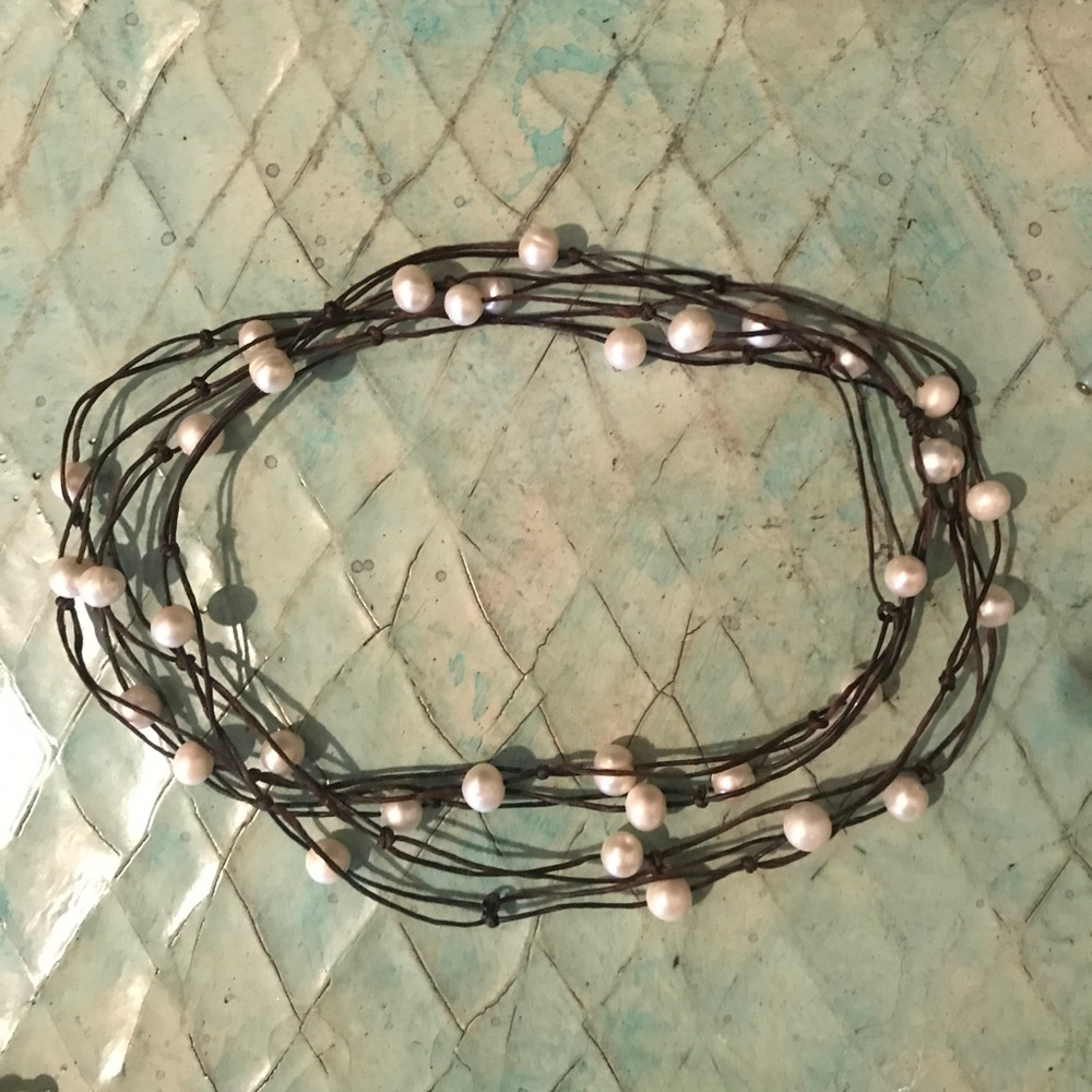 Necklace or bracelet